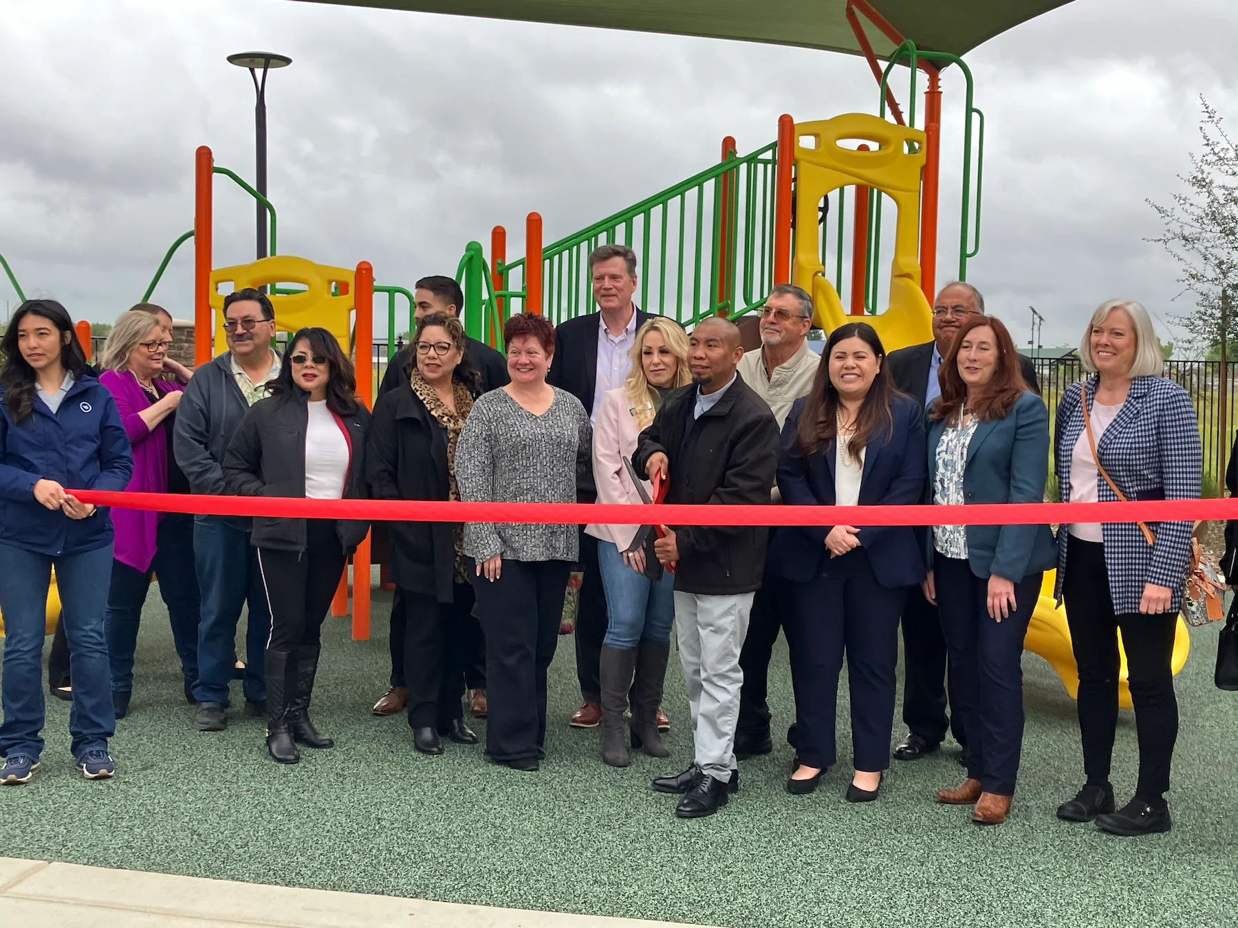 Los Arroyos ribbon-cutting ceremony